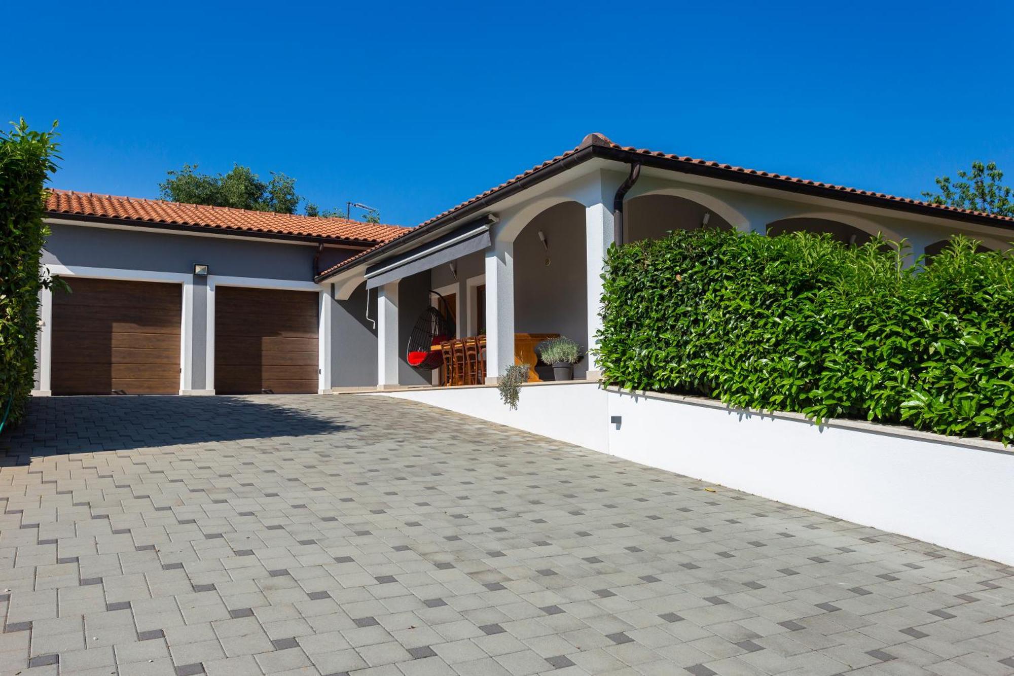 Villa Anavi Bicici ภายนอก รูปภาพ