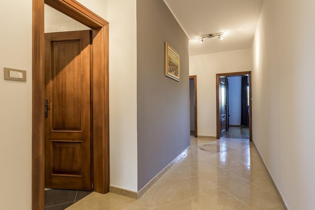 Villa Anavi Bicici ภายนอก รูปภาพ