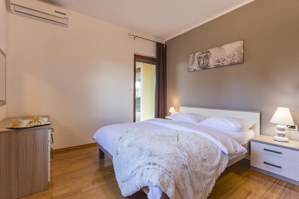 Villa Anavi Bicici ภายนอก รูปภาพ